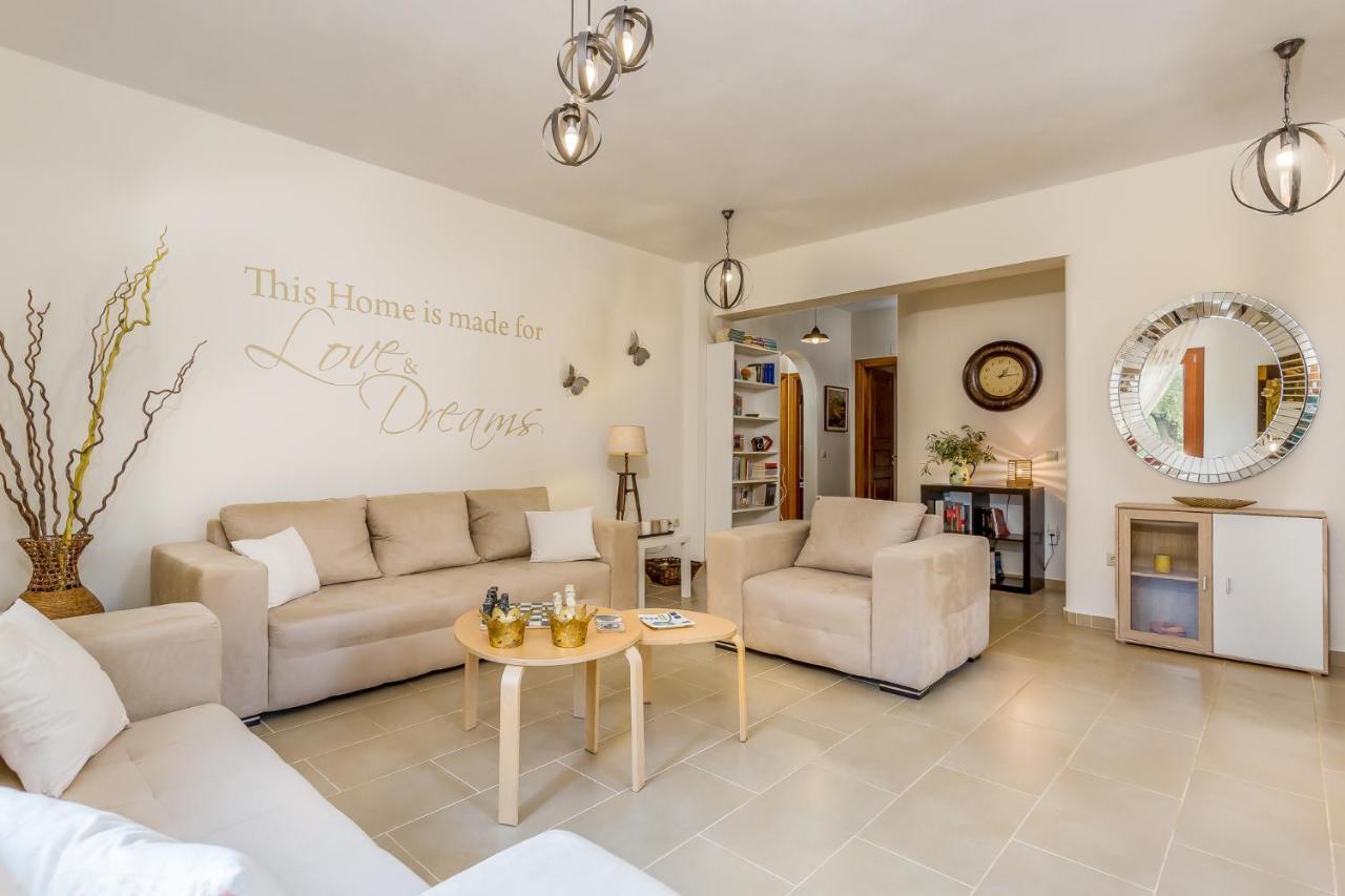 Olive Grove Apartment Skopelos Town Ngoại thất bức ảnh