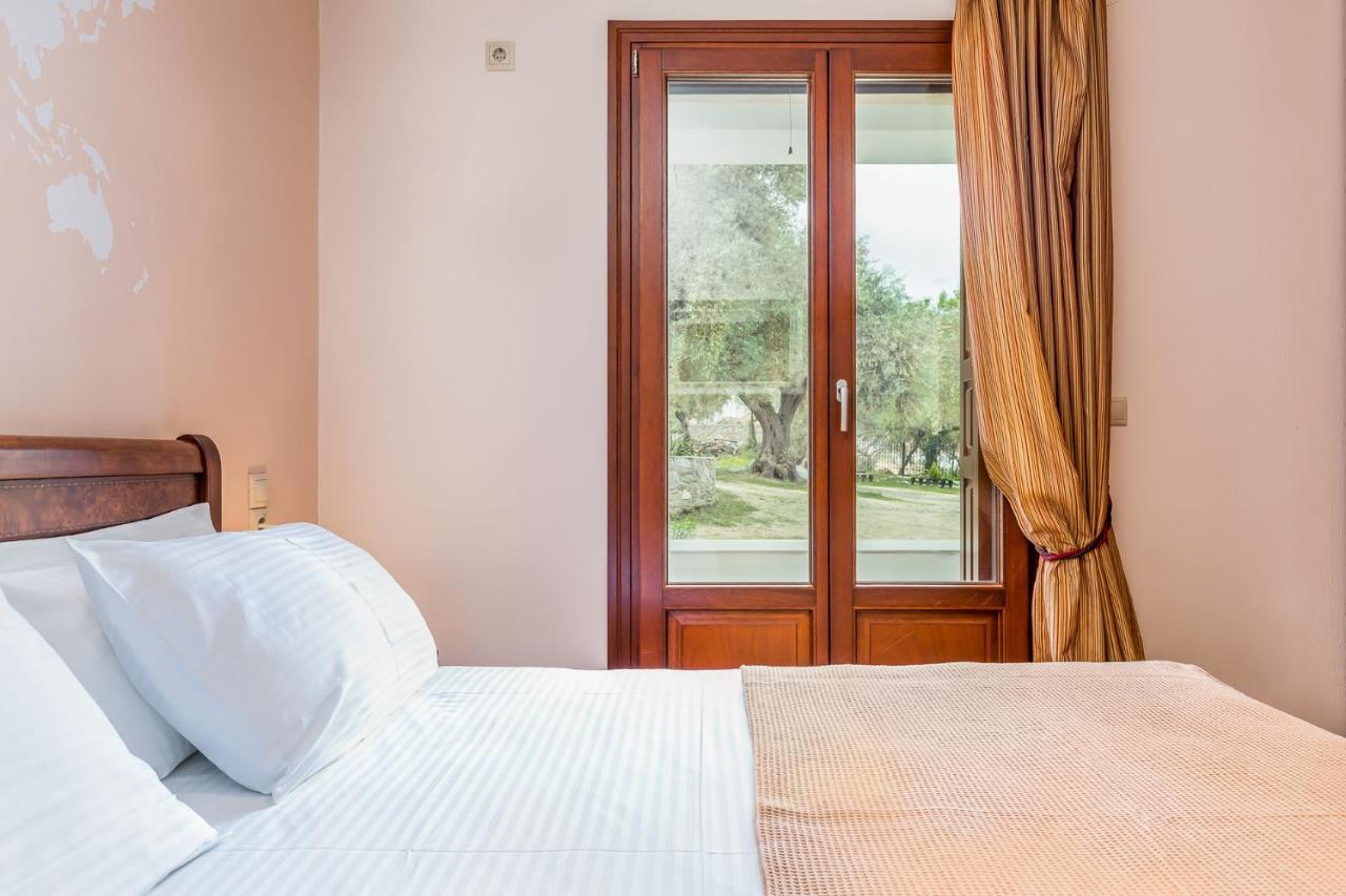 Olive Grove Apartment Skopelos Town Ngoại thất bức ảnh