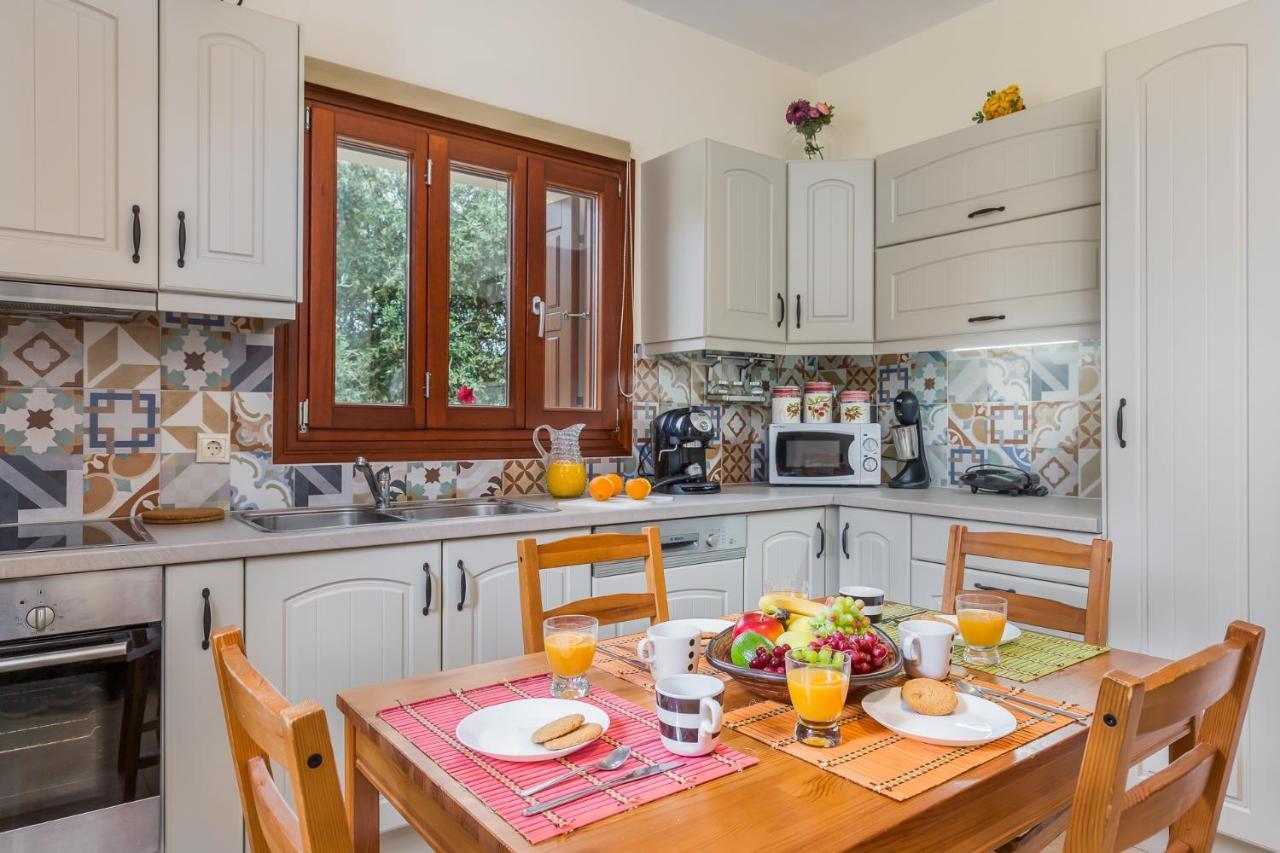 Olive Grove Apartment Skopelos Town Ngoại thất bức ảnh